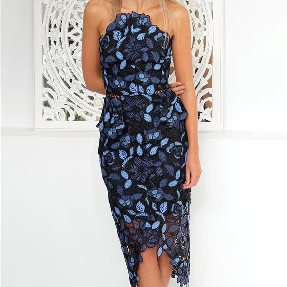 Elliatt Times Floral Strapless Dress Blue - Picture 8 of 10